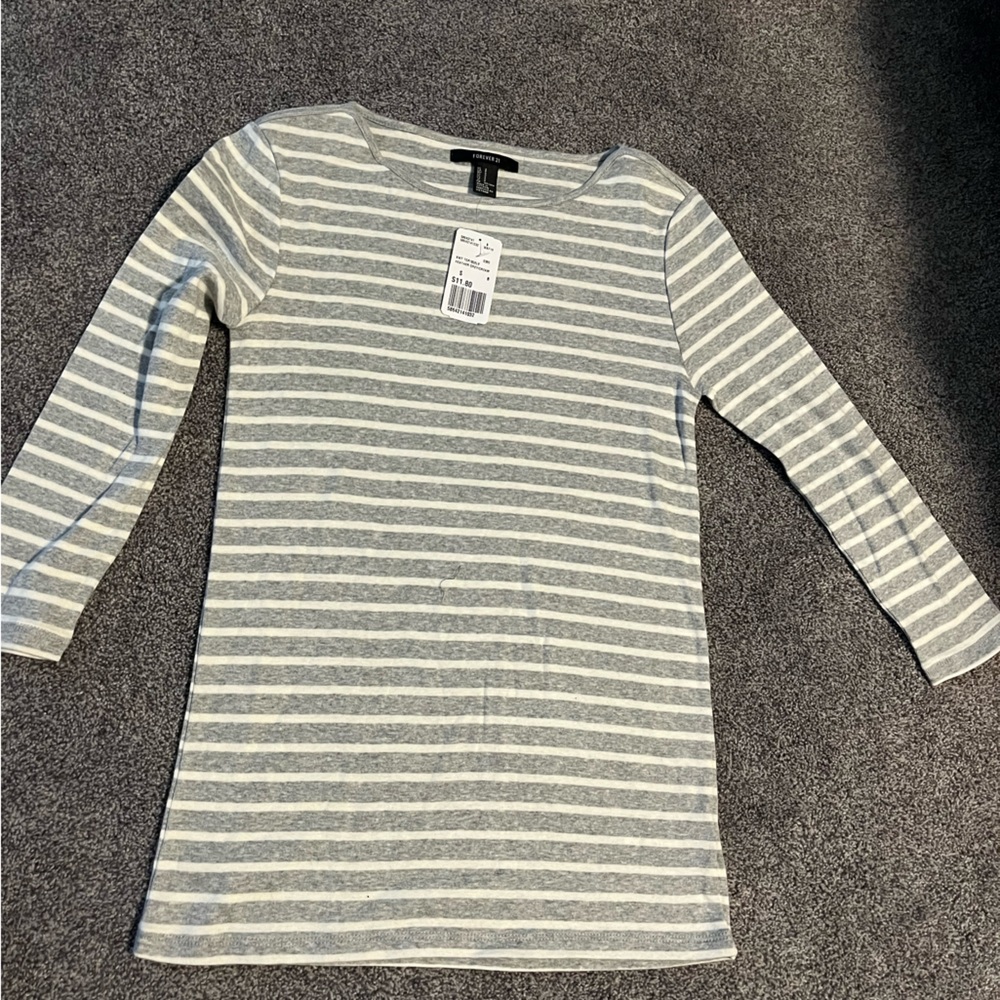 COPY - Small Forever 21 3/4 sleeve top